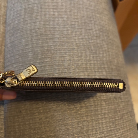 Louis Vuitton Key Pouch - Picture 3 of 4